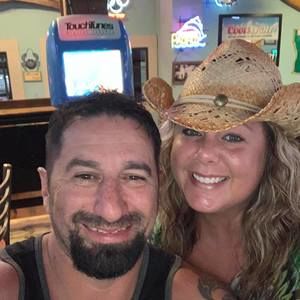 Meet your Posher, Casey